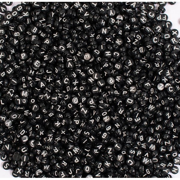 Muovihelmet Letters 7,5 mm - 500 kpl