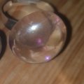 Asiakaskuva Kiilt�v�t lasipallot 18 - 20 mm - ametisti 100 g / 20 kpl.