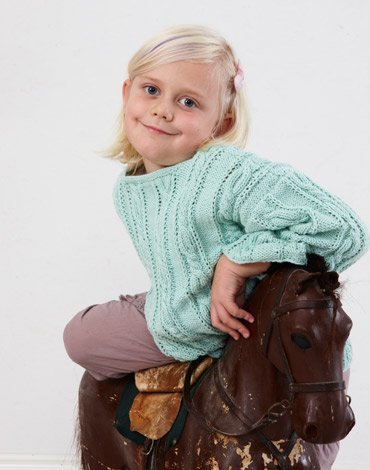 Neulekuvio - Neulottu perhepusero