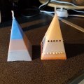 Asiakaskuva Kynttilämaljakko 105 x 67 x 67 mm - pyramidi / max. 65 °C