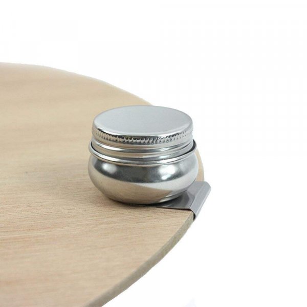 Yksinkertainen palettikuppi kannella Yksinkertainen palettikuppi kannella