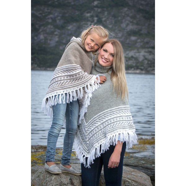Neulekuvio - Poncho (1411-13)