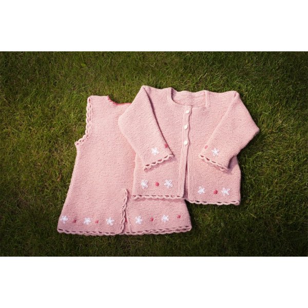 Neulekuvio - Ainaoikeinneulemekko ja neuletakki Neulekuvio - Ainaoikeinneulemekko ja neuletakki