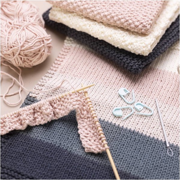 Aloita DIY Kit Knitting