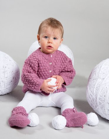 Neulekuvio - Neuletakki, hattu ja sukat Neulekuvio - Neuletakki, hattu ja sukat