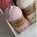 Asiakaskuva DROPS Nord Uni Color lanka - 50g - Puuterivaaleanpunainen (12)