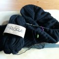 Asiakaskuva DROPS Flora Uni Color lanka - 50g - musta (06)