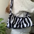 Asiakaskuva Seepra El�imen j�ljitelm� Velboa - 150 cm