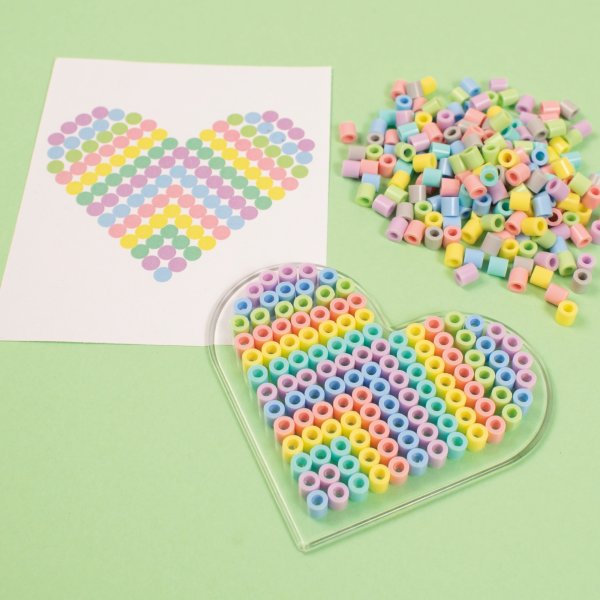 Putkihelmi litteill 1000 pastellilla