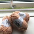 Asiakaskuva DROPS Paris Uni Color lanka - 50g - Persikka (27)