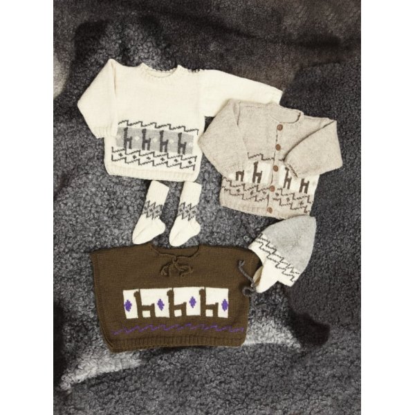 Neulekuvio - Neuletakki, pusero ja poncho laamoilla, hattu ja sukat