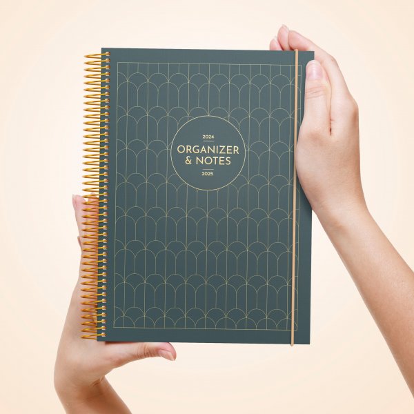 Kalenteri 24/25 - Järjestäjä ja muistiinpanot Kalenteri 24/25 - Järjestäjä ja muistiinpanot