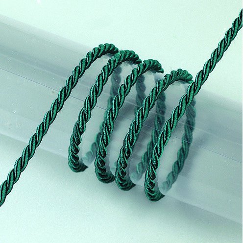 Johdon viskoosi 4 mm - 25 metriä - kullanvärinen Johdon viskoosi 4 mm - 25 metriä - kullanvärinen