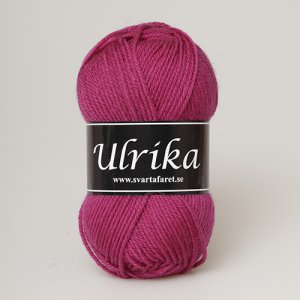 Black Sheep Ulrika lanka 50g - Cerise (44) Black Sheep Ulrika lanka 50g - Cerise (44)