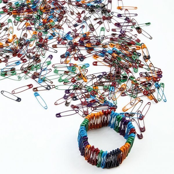 Hakaneulat - sekavärejä - 10 x 100 kpl Hakaneulat - sekavärejä - 10 x 100 kpl