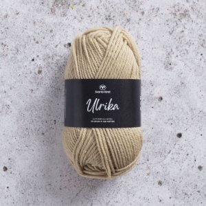 Black Sheep Ulrika lanka 50g - Light Olive Black Sheep Ulrika lanka 50g - Light Olive