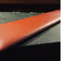 Asiakaskuva Nappanahkaj�ljitelm� Burgundy - 140 cm